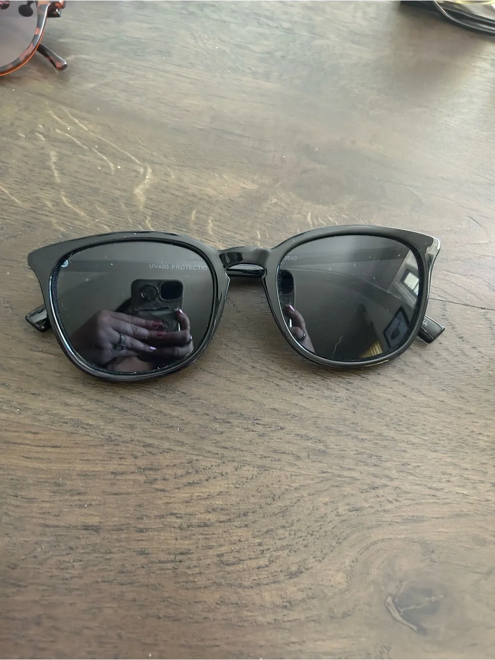 Gentlemanly polarized minimal Keyhole bridge thin horn rim sunglasses black